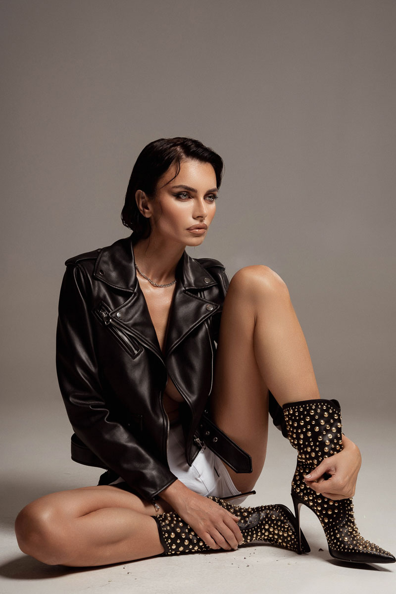 Editorial primer – look 8/24